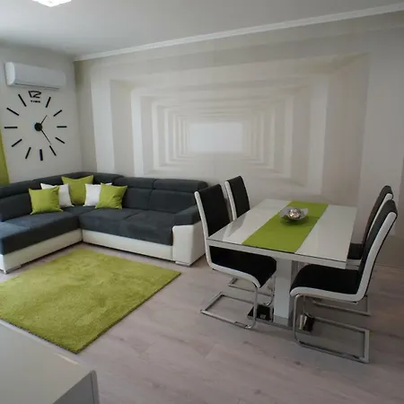 Diamond Bay Apartman *