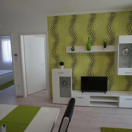 Diamond Bay Apartman